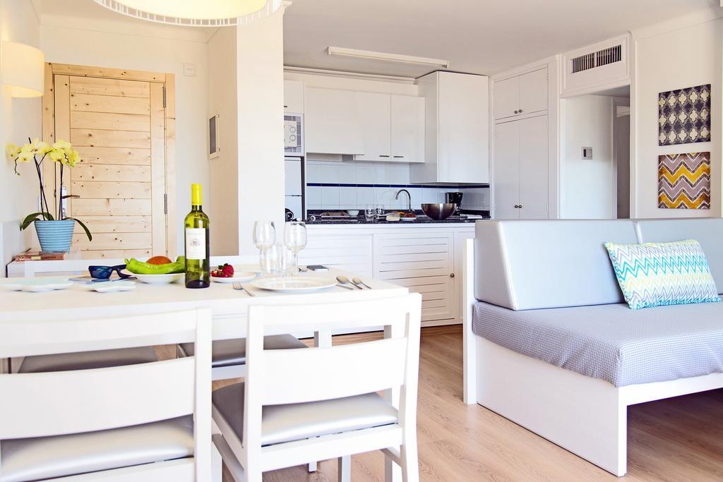 Cabot Sivella Apartments Port de Pollença Rum bild